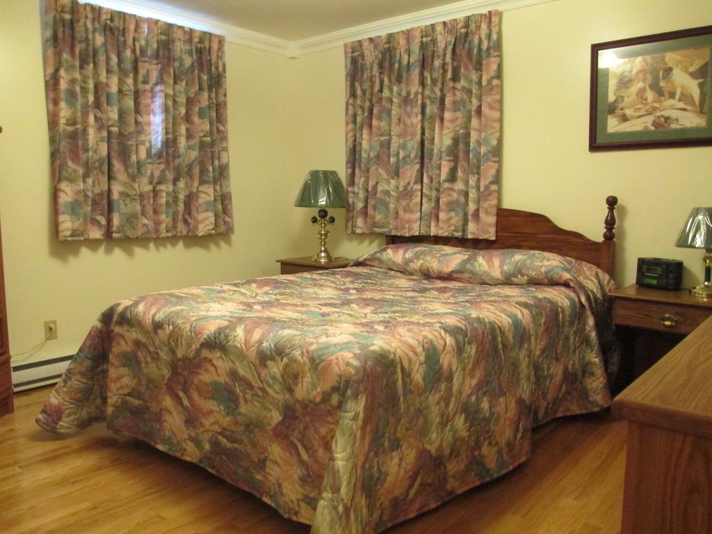 Comerford'S Ocean View Suites Holyrood Kültér fotó