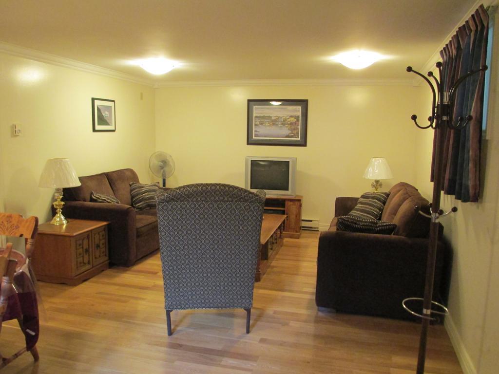 Comerford'S Ocean View Suites Holyrood Kültér fotó